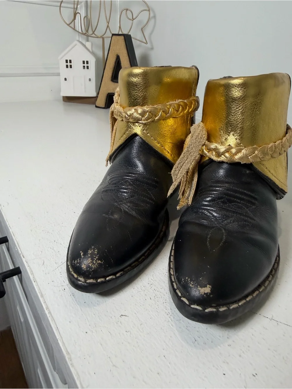Vintage Western Ankle Boots Women's 6 Black Gold Leather Cowboy Booties Festival
